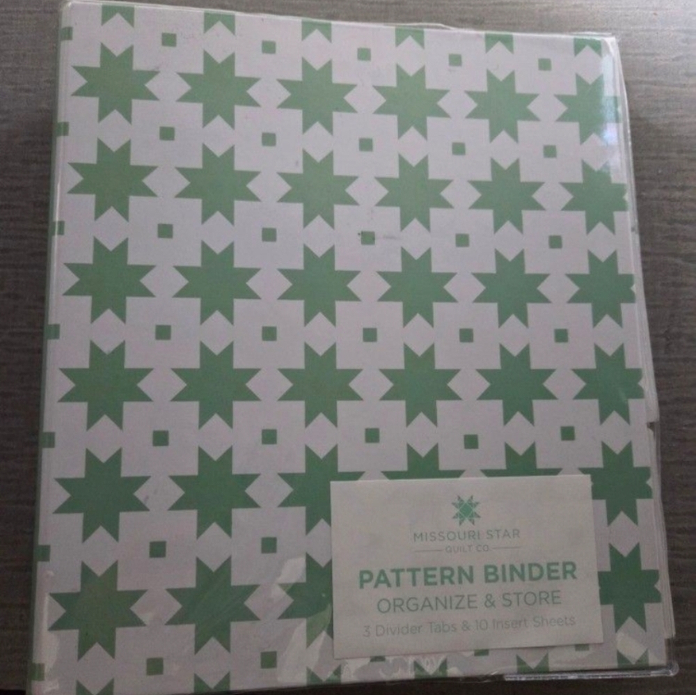 🍍  Pattern Binder& McCall's Sewing Pattern Chef Uniforms